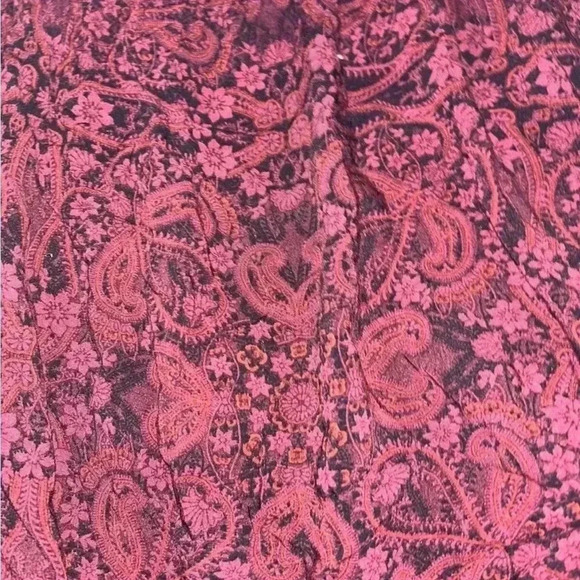 Women's Red and Black Paisley Halter Dress Size Medium - Picture 2 of 2